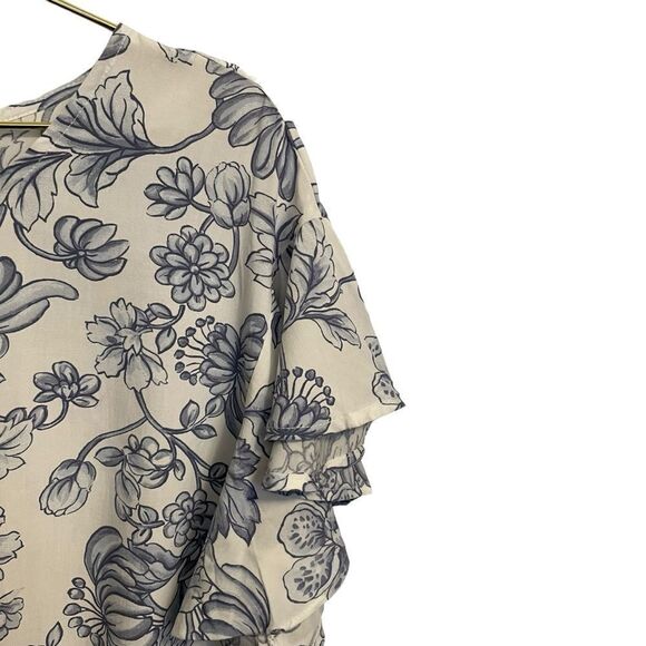 Floral & Vine Short Sleeve Flutter Sleeve Floral Tie Front Blouse MED - Picture 2 of 7